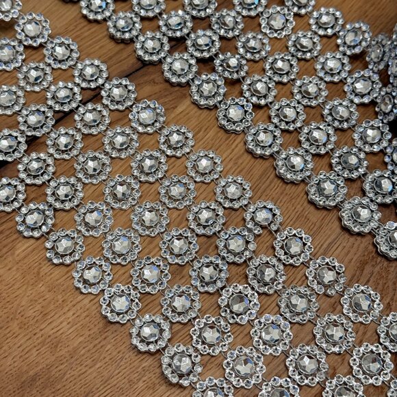 Sparkling Diamond Ribbon - Picture 2 of 4